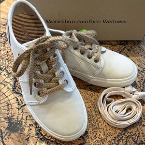Taos Hash Shoe,Footwear Cream Canvas Sneakers with Tan Accents